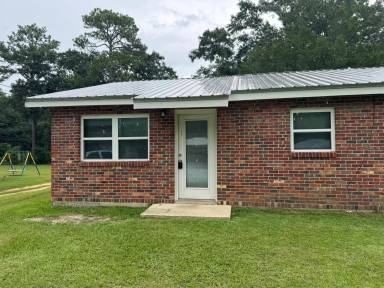 Main picture of 703 Langley Dr