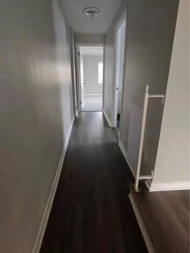 Main picture of 415 E 9th St