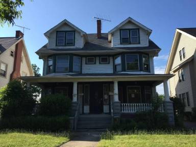 Main picture of 3201 Whitethorn Rd