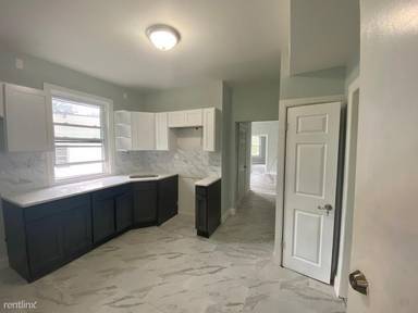 Main picture of 87 N 15th St
