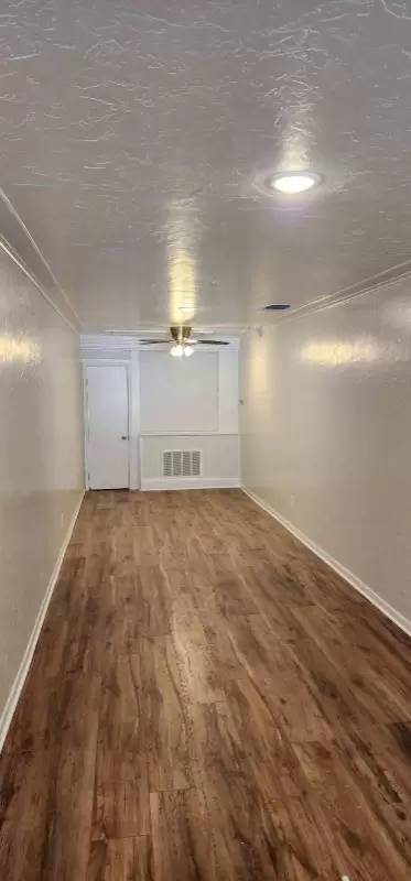 Main picture of 111 Simpson St