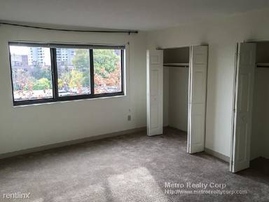 Main picture of 70 Centre St