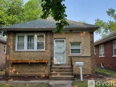 Main picture of 3763 Tyler St