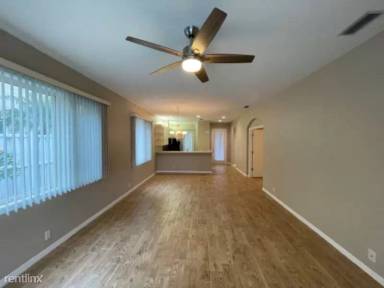 Main picture of 8504 54th Avenue Cir E