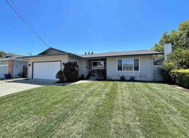 Main picture of 690 Clover St