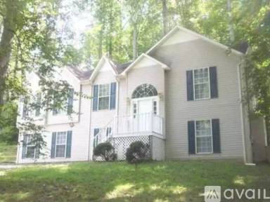 Main picture of 293 Kenway St