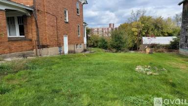 Main picture of 627 Madison Ave