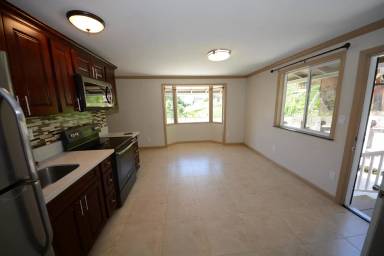 Main picture of 2011 Aupuni St