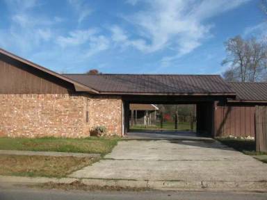 Main picture of 2202 Mustang St