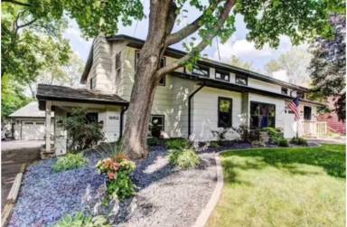 Main picture of 16912 Excelsior Blvd