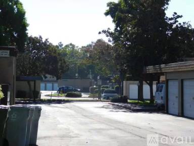 Main picture of 38535 Burdette Cmn