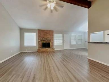 Main picture of 16515 Cairngorm Dr