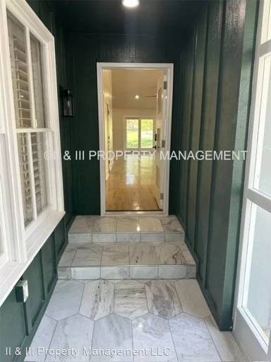Main picture of 12766 Overbrook Rd