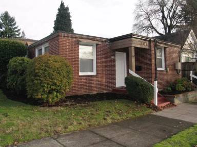Main picture of 8104 SE 8th Ave
