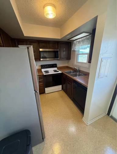 Main picture of 304 Milky Way Dr