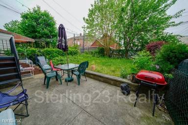 Main picture of 3073 41st St
