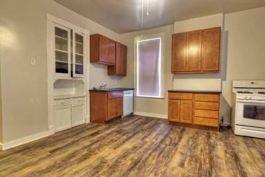 Main picture of 3434 Utah St