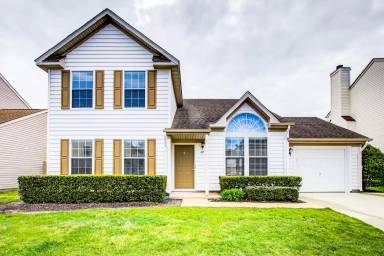 Main picture of 409 Oak Lake Ter