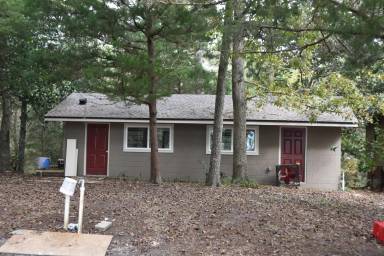 Main picture of 30 Sycamore Dr