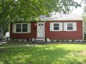 Main picture of 293 E Kanawha Ave