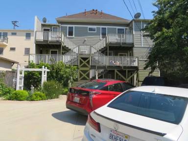 Main picture of 1154 W Edgeware Rd