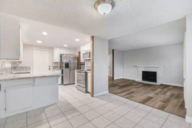 Main picture of 585 Union Ave