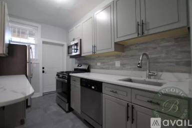 Main picture of Edgewater Gardens Apartments