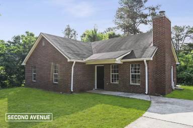 Main picture of 131 Cactus Ln E