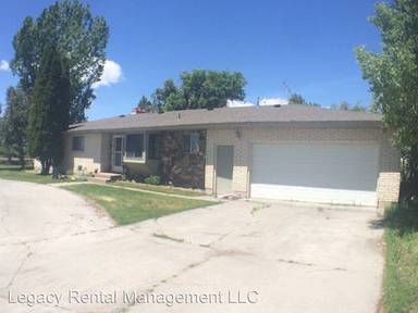 Main picture of 887 E Moody Rd