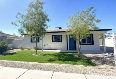 Main picture of 3016 W Missouri Ave