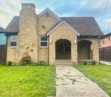 Main picture of 3819 Roseland Ave
