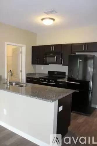 Main picture of 2242 Dundee Rd