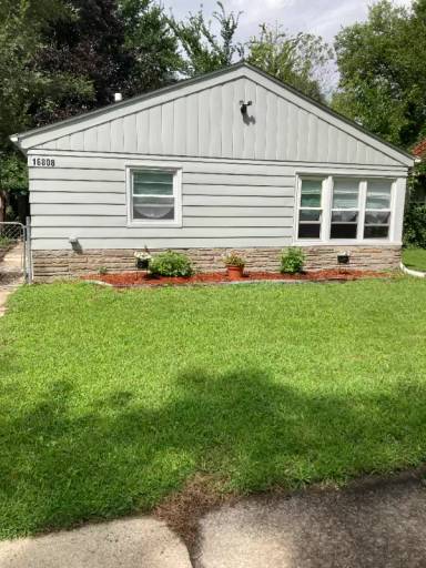 Main picture of 16808 Anthony Ave