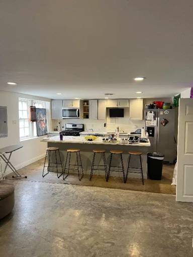 Main picture of 1410 Broadway St