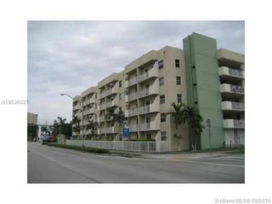 Main picture of Marbella By The Grove