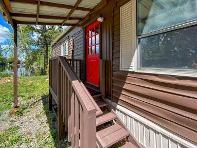 Main picture of 8798 Holmquist Rd SE