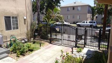 Main picture of 963 N Serrano Ave