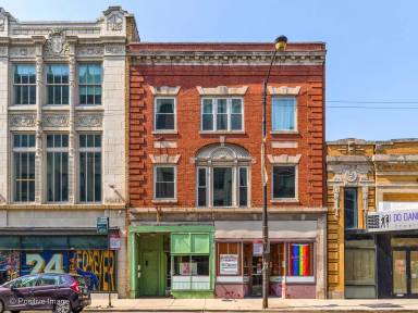 Main picture of 1618 W Chicago Ave