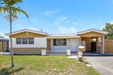 Main picture of 2300 De Soto Dr
