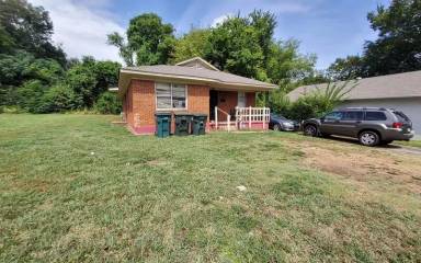 Main picture of 2970-2972 Hale Ave Duplex