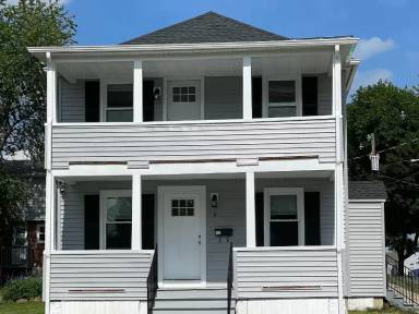 Main picture of 4 Willoughby St