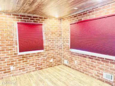 Main picture of 2449 Van Brunt Blvd