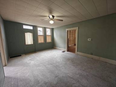 Main picture of 26 E Mechanic St