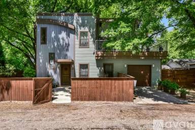 Main picture of 1109 Holly St