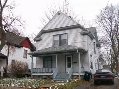 Main picture of 708 Pioneer St
