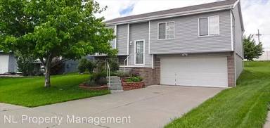 Main picture of 19112 R St