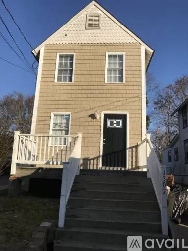 Main picture of 1307 Summerfield Ave
