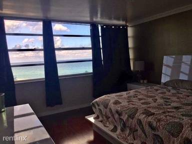 Main picture of Burleigh house condo