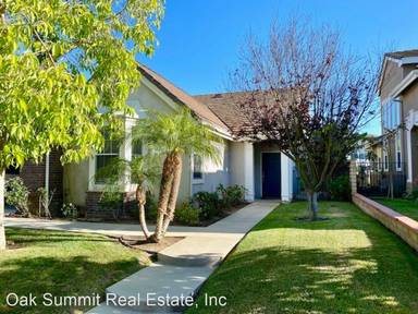 Main picture of 4928 Via Bella