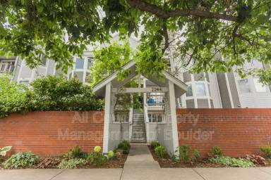 Main picture of 2250 Spruce St